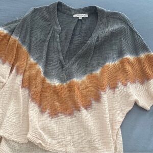 Cutest boho soft dip dye top size M by “young, fabulous, and broke “. YFB